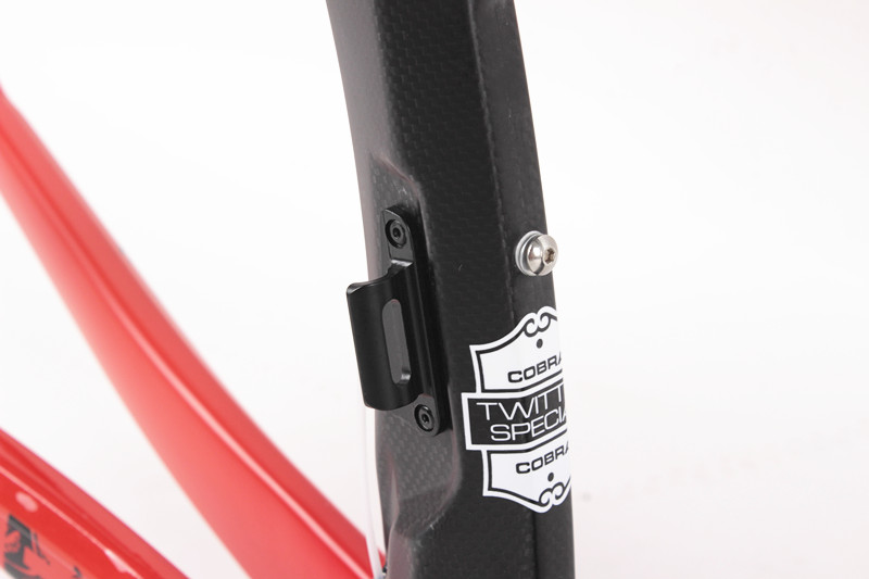 1490671409327562.jpg 碳纤维材质.jpg