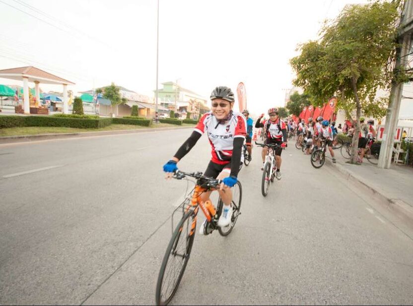 1493088408893922.jpg 骑行时佩戴头盔.jpg